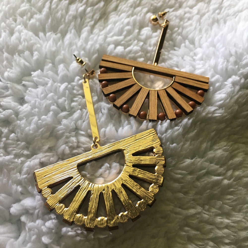 Half Moon Wooden Beaded Gold Bar Drop Earrings - Picture 8 of 8